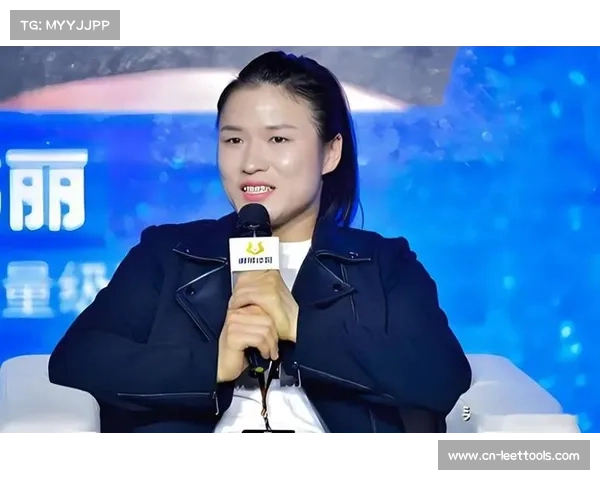 张伟丽赛前采访：秉持-be water-理念应对舍甫琴科